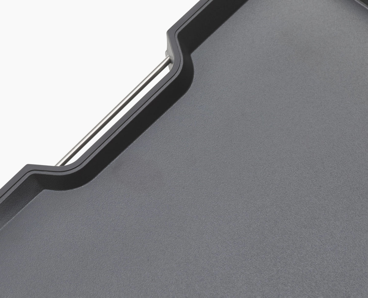 Cut&Carve Plus Schneidebrett Extragroß - Schwarz in Schwarz präsentiert im Onlineshop von KAQTU Design AG. Schneidbrett ist von Joseph Joseph