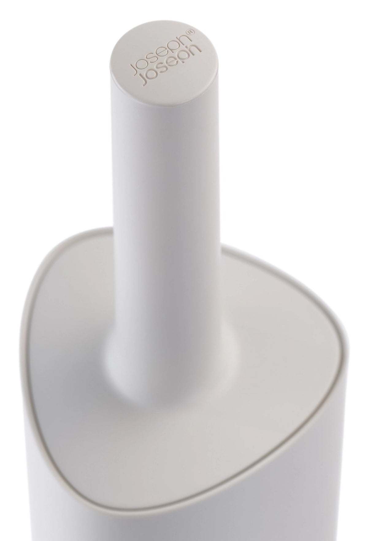 Flex 360 WC Bürste ecru in Beige präsentiert im Onlineshop von KAQTU Design AG. Toilettenartikel ist von Joseph Joseph