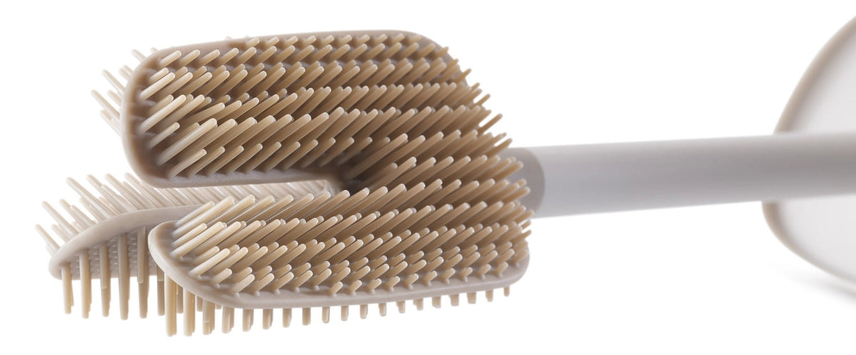 Flex 360 WC Bürste ecru in Beige präsentiert im Onlineshop von KAQTU Design AG. Toilettenartikel ist von Joseph Joseph