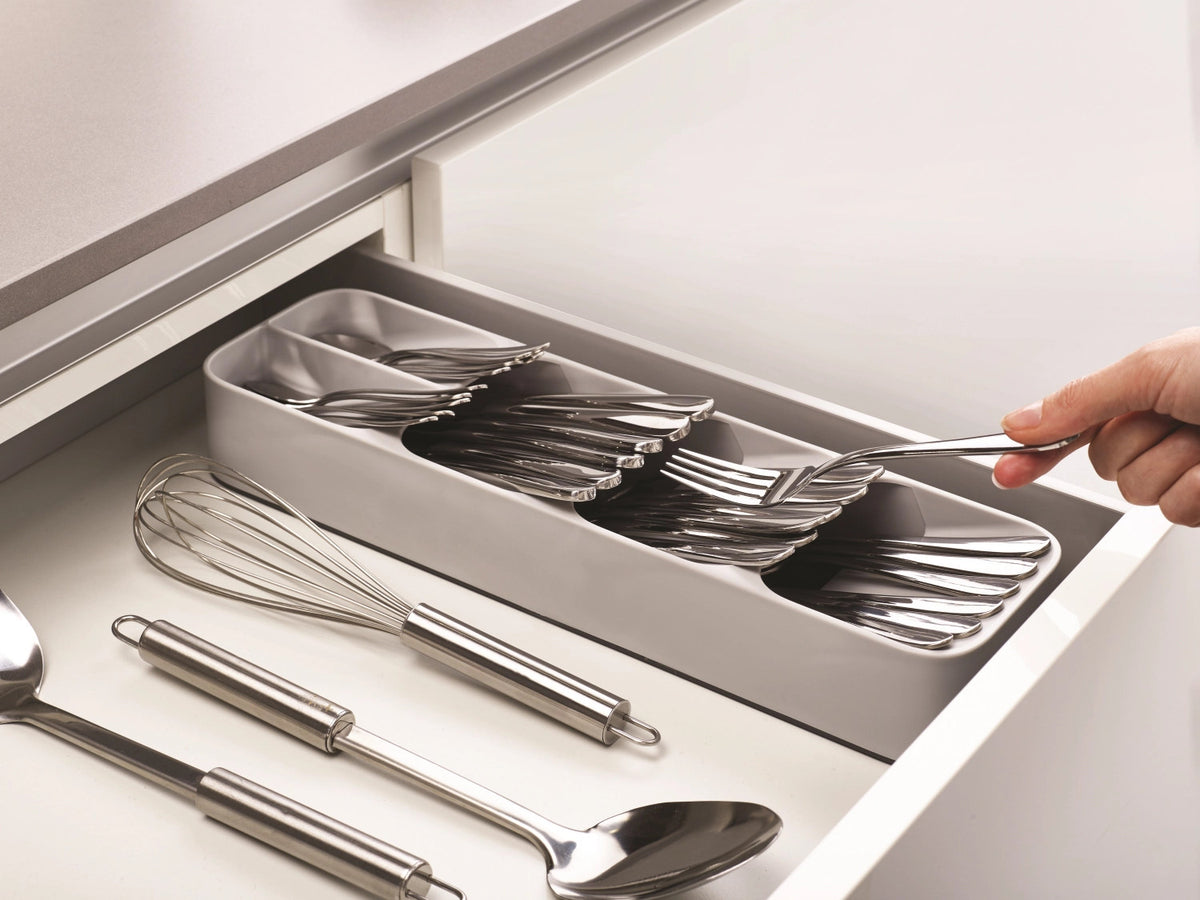 DrawerStore Besteckeinlage, grau, 11x39.5x5.7 cm in Silber präsentiert im Onlineshop von KAQTU Design AG. Küchenhelfer ist von Joseph Joseph