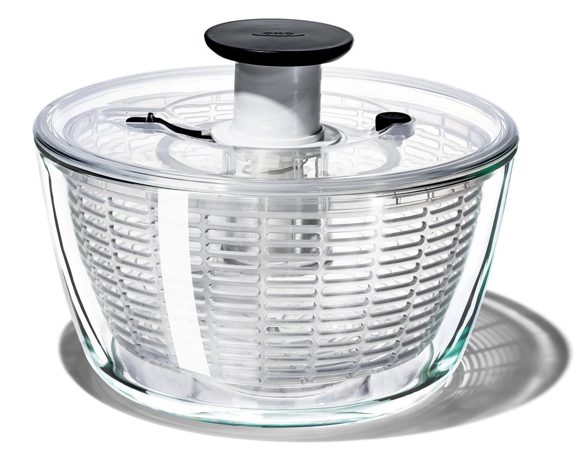 OXO Good Grips Glas-Salatschleuder in Transparent präsentiert im Onlineshop von KAQTU Design AG. Salatzubehör ist von OXO