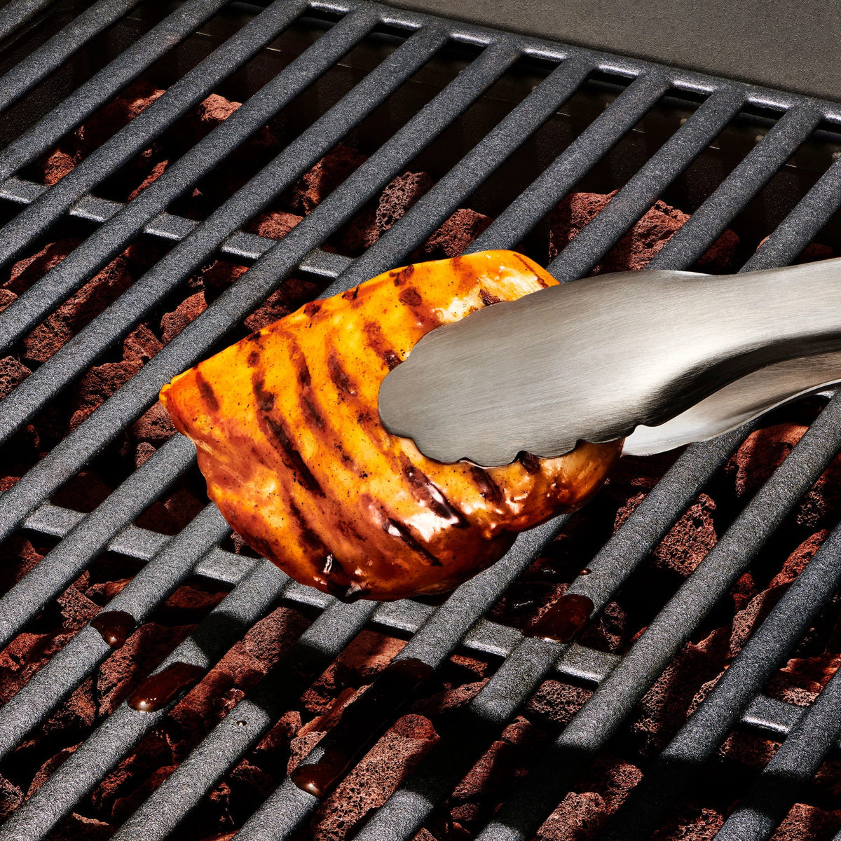 Good Grips Set Grillzange und -Wender in Silber präsentiert im Onlineshop von KAQTU Design AG. Grillzubehör ist von OXO