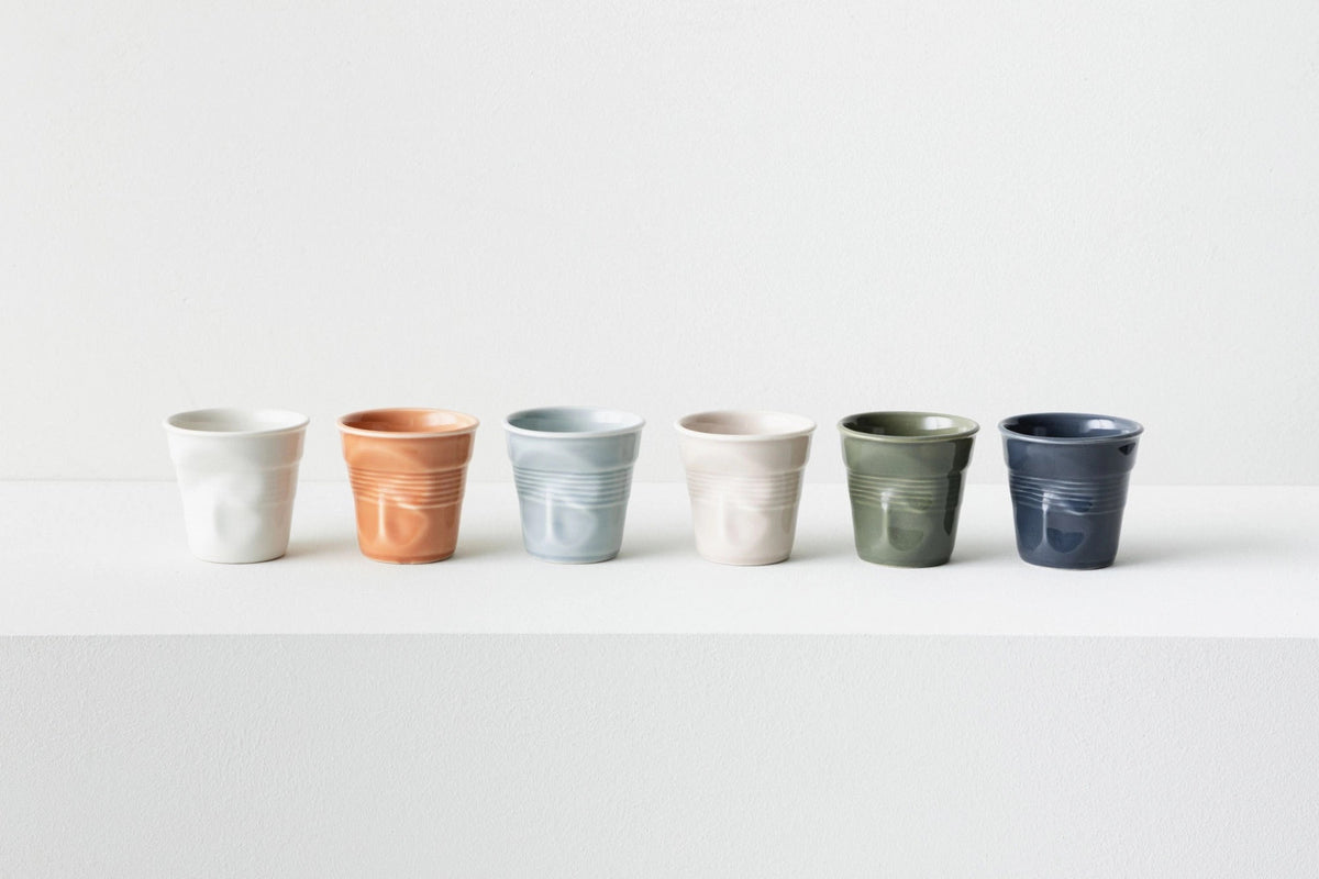 Espresso Knitterbecher 8 cl in Blau präsentiert im Onlineshop von KAQTU Design AG. Espressotassen ist von Revol