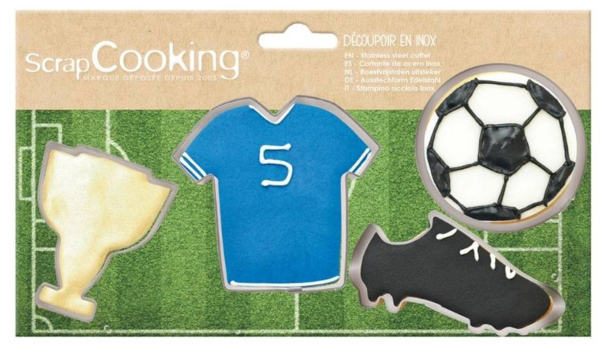 4-tlg. Set Keksausstecher Fussball in Grün präsentiert im Onlineshop von KAQTU Design AG. Ausstecher ist von Scrap Cooking