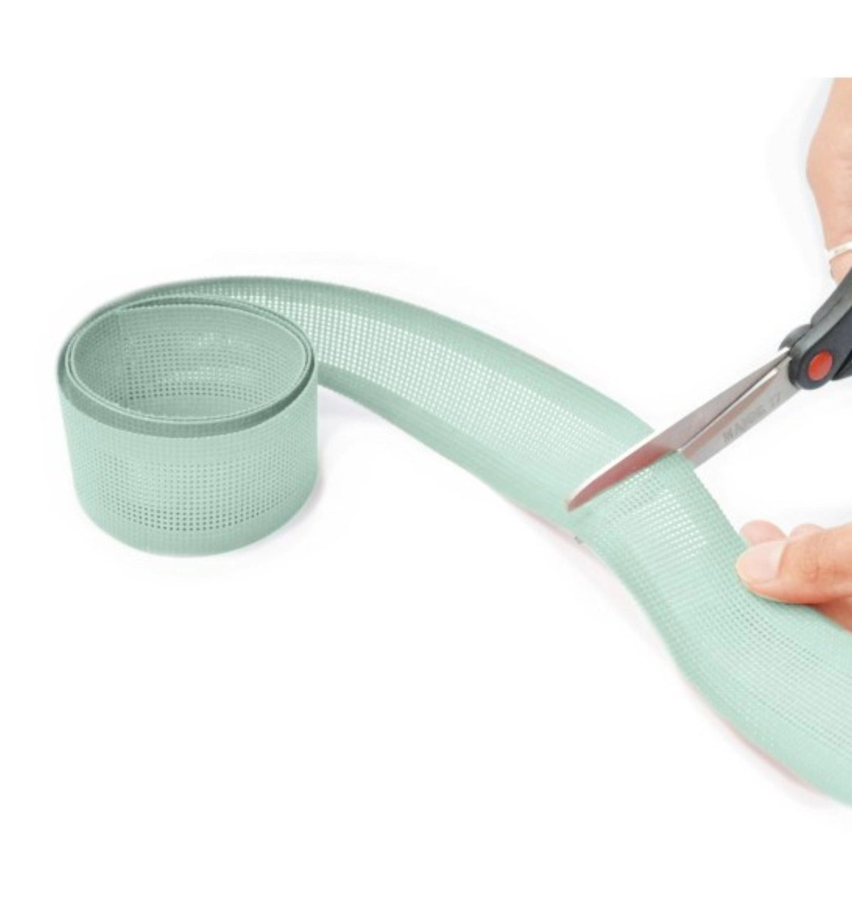Backband Silikon perforiert H4cm x 200cm in Grün präsentiert im Onlineshop von KAQTU Design AG. Küchenhelfer ist von Scrap Cooking