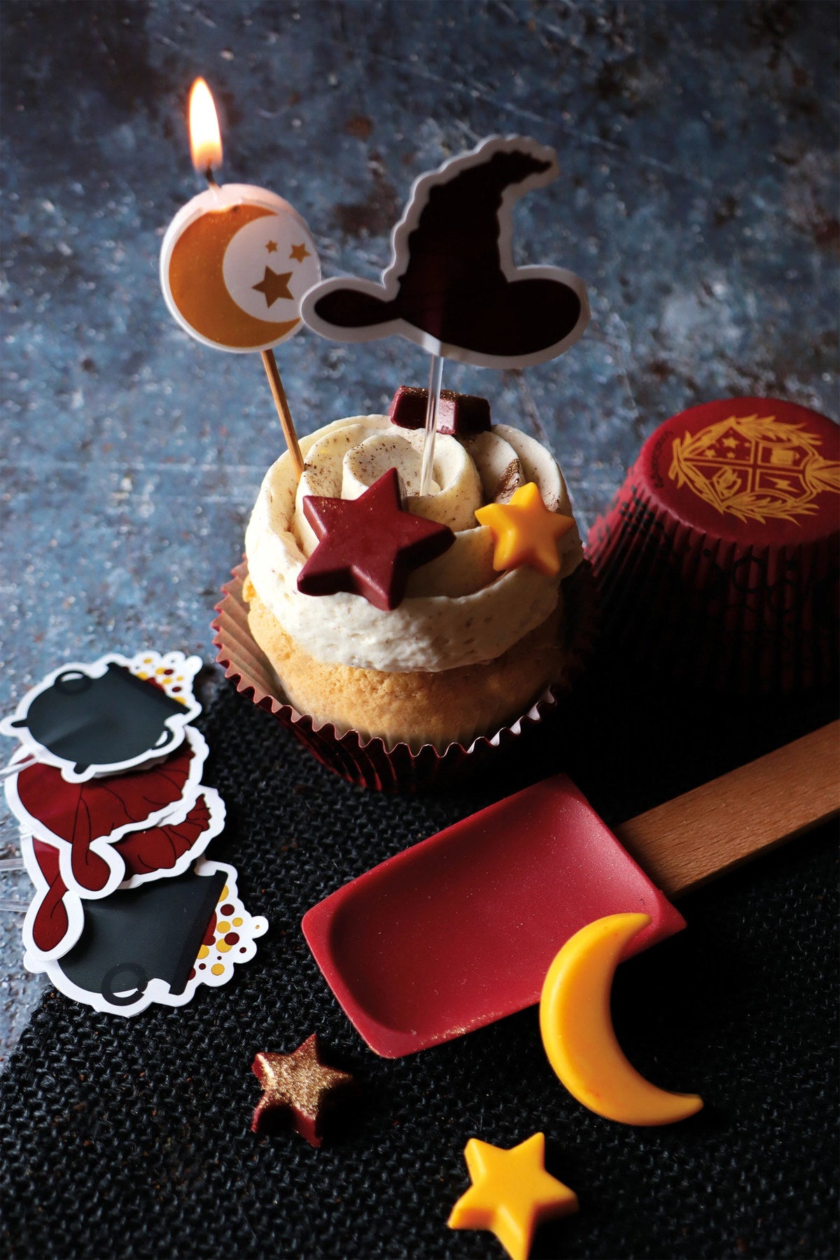 8tlg. Set Kerzen Zauberei in Mehrfarbig präsentiert im Onlineshop von KAQTU Design AG. Kerzen ist von Scrap Cooking