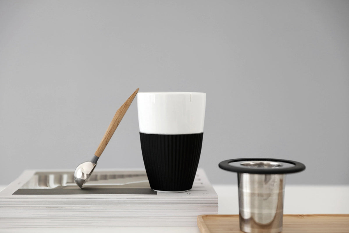 Pure Teelöffel L15.5cm Edelstahl Holz in Braun präsentiert im Onlineshop von KAQTU Design AG. Kochbesteck ist von Viva