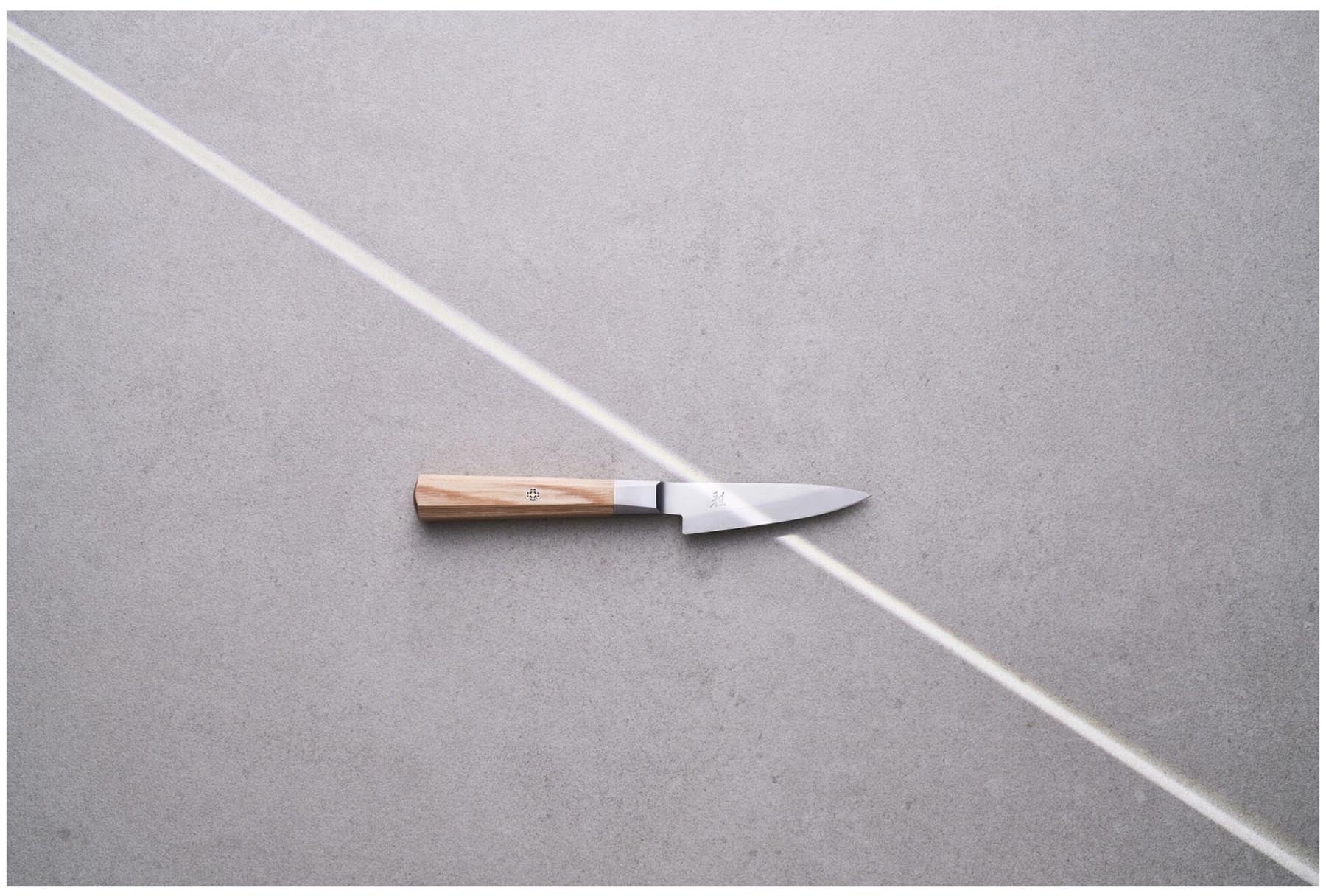 Hochwertiges Miyabi Koya 4000 FC V2 Kudamono Küchenmesser (9 cm) mit scharfem Klingenprofil, perfekt für feine Schneidarbeiten und stilvolles Kochen.