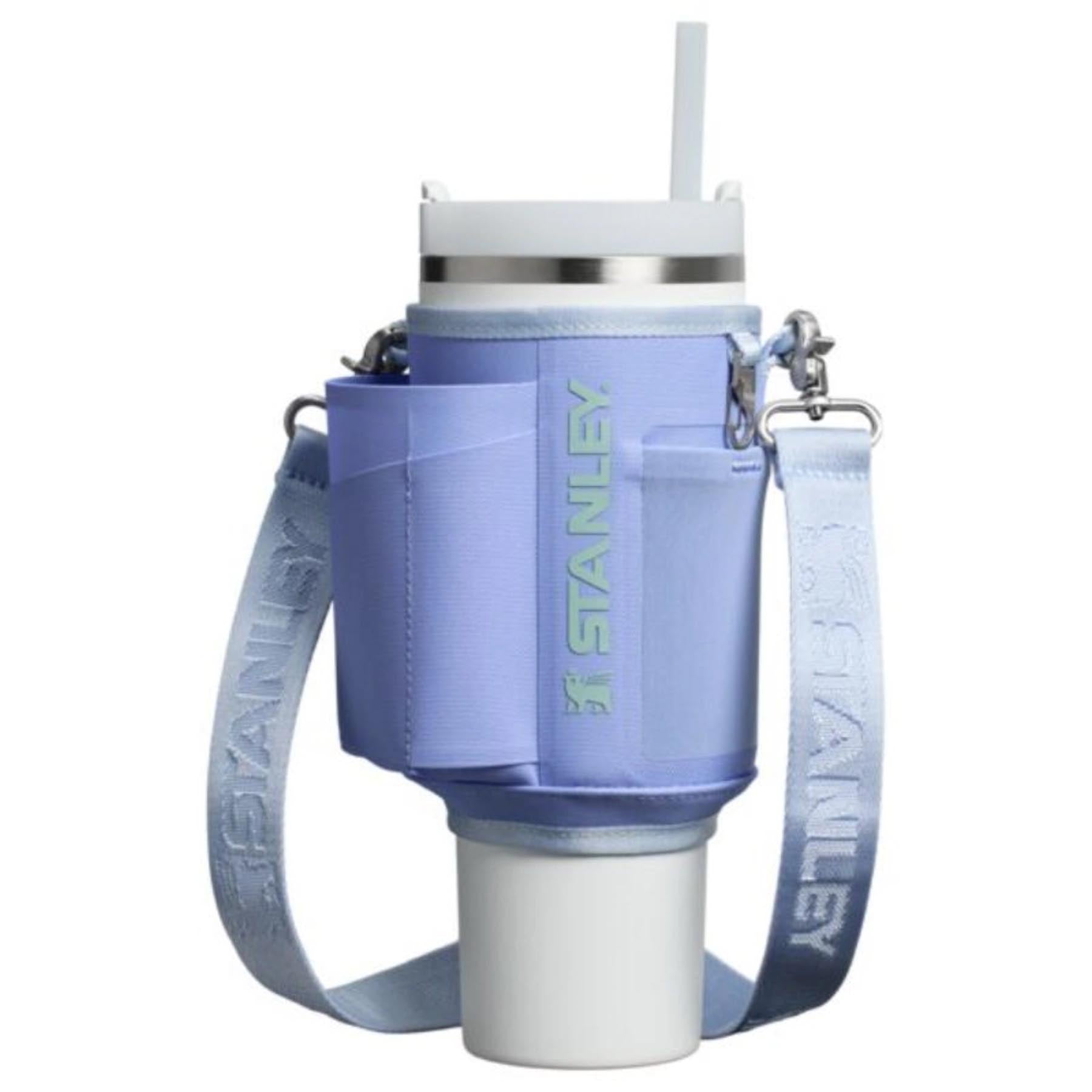 All-Day Quencher Carry-All 1.18l hydrangea in Violett präsentiert im Onlineshop von KAQTU Design AG. Ersatzteil ist von Stanley