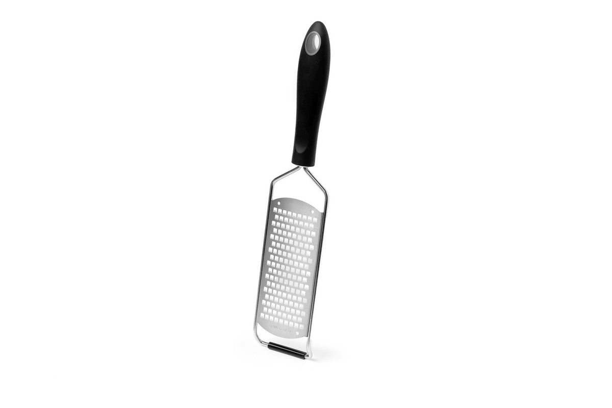 Rostfreie Reibe Breit Fein in Schwarz präsentiert im Onlineshop von KAQTU Design AG. Reiben + Raffeln ist von Comas