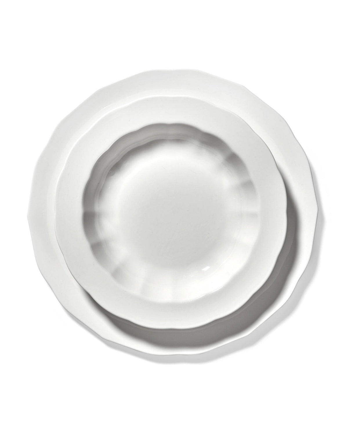 Silhouette Teller flach D26cm H1.5cm weiss Porzellan in Weiss präsentiert im Onlineshop von KAQTU Design AG. Teller ist von Serax