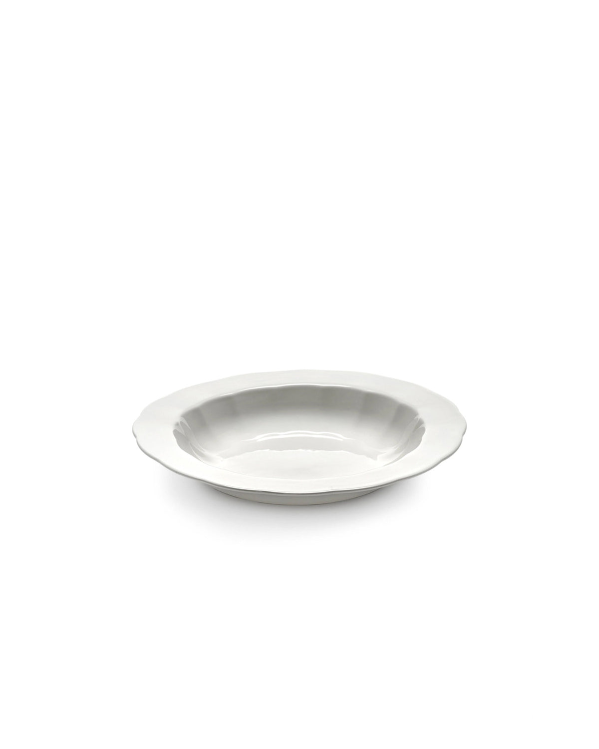 Silhouette Teller tief D23.7cm H3.8cm weiss Porzellan in Weiss präsentiert im Onlineshop von KAQTU Design AG. Teller ist von Serax