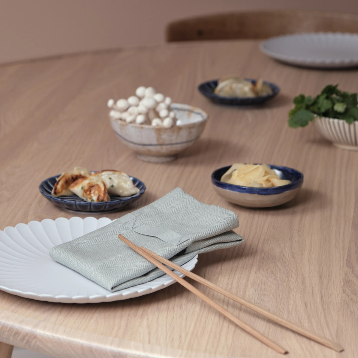 Dinner 4er Set Stoffserviette 35x40cm dusty mint in Grün präsentiert im Onlineshop von KAQTU Design AG. Servietten ist von The Organic Company