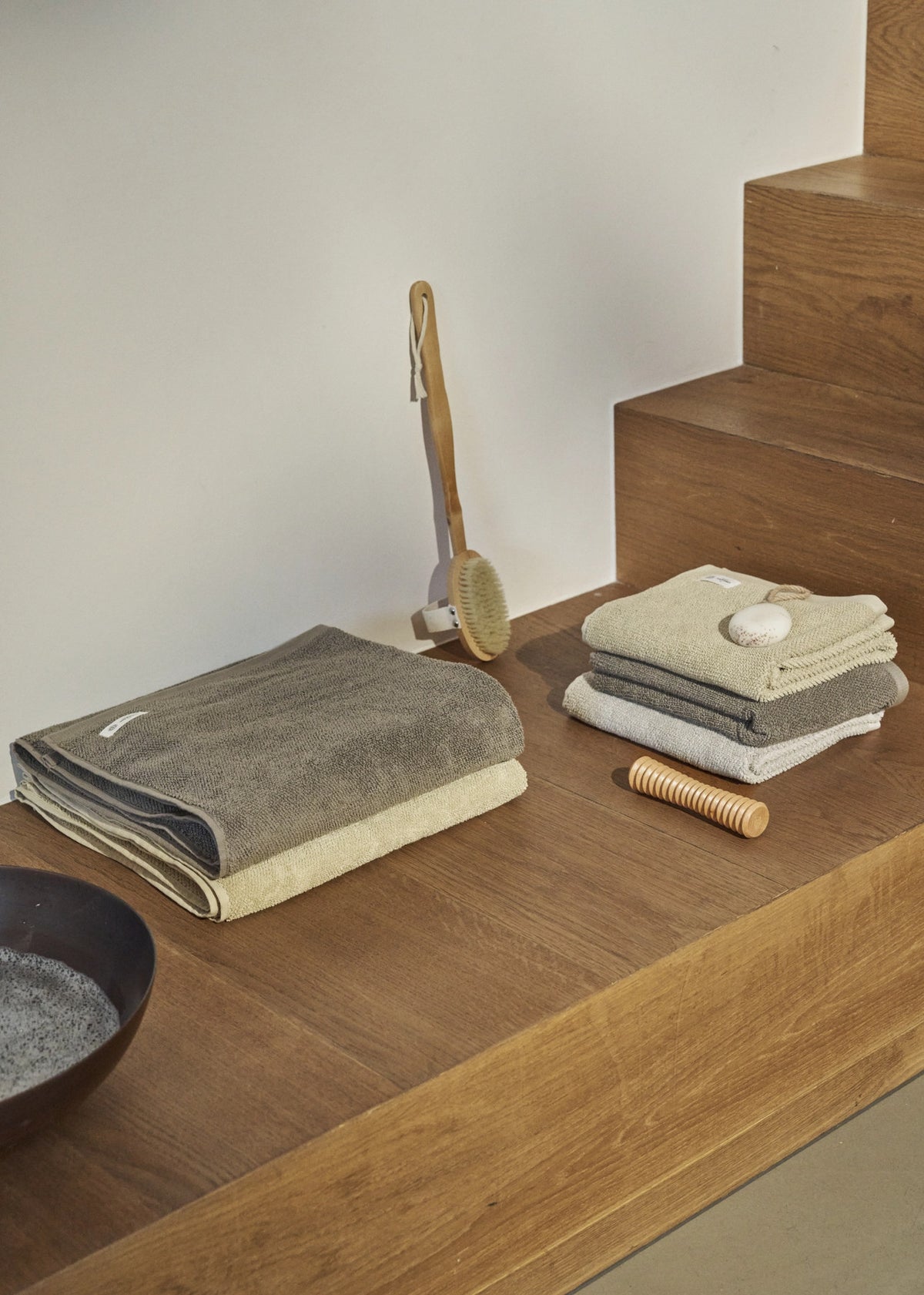Mild Badetuch 70x140cm stone Biobaumwolle in Grau präsentiert im Onlineshop von KAQTU Design AG. Badetuch ist von The Organic Company