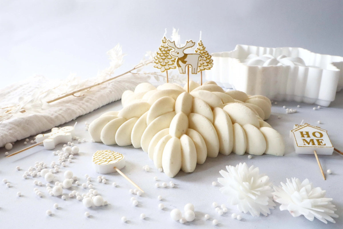 8er Set Kerzen Weihnachten gold/weiss in Gold präsentiert im Onlineshop von KAQTU Design AG. Kerzen ist von Scrap Cooking