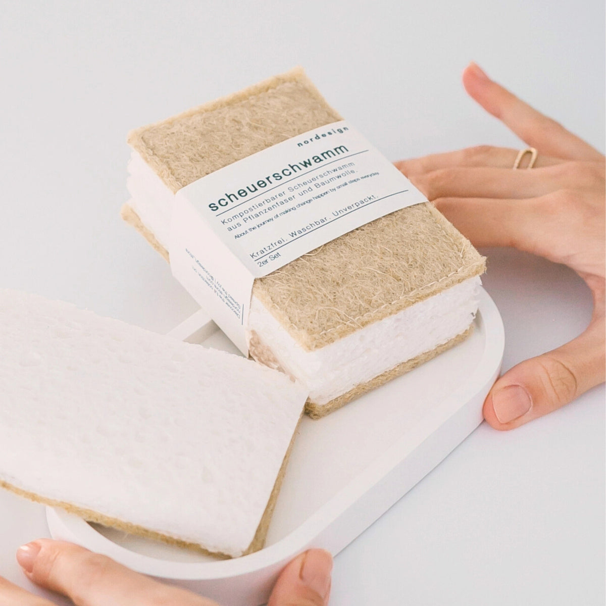 2er Set Scheuerschwamm 11x7x4cm Zellulose Sisalfaser in Braun präsentiert im Onlineshop von KAQTU Design AG. Küchenhelfer ist von Nordesign