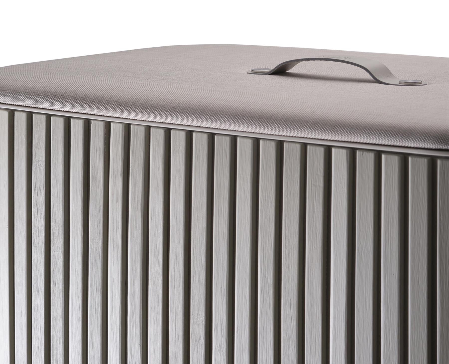 Eleganter Wäschekorb Tota Twin Luxe in Ecru, 90 l, ideal für die stilvolle Organisation von Wäsche und Haushaltsgegenständen von Joseph Joseph.