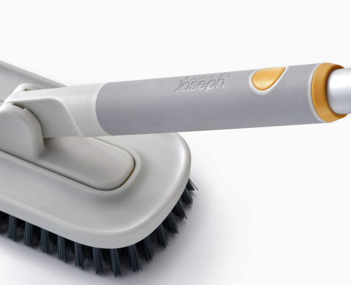 CleanTech Reinigungsset Bürsten light stone in Grau präsentiert im Onlineshop von KAQTU Design AG. Reinigung & Wäsche ist von Joseph Joseph