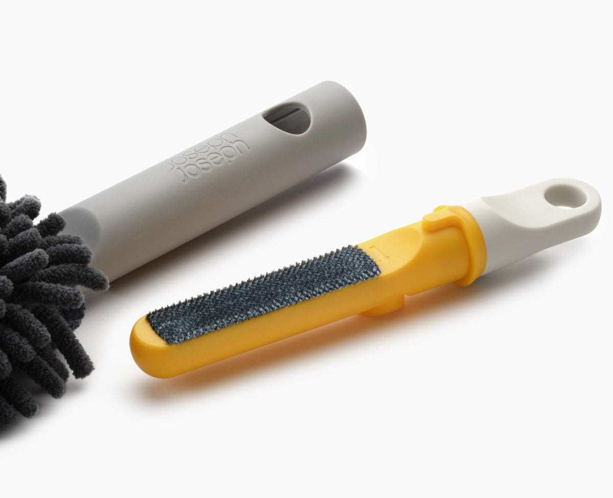 CleanTech Reinigungsset komplett light stone in Grau präsentiert im Onlineshop von KAQTU Design AG. Reinigung & Wäsche ist von Joseph Joseph