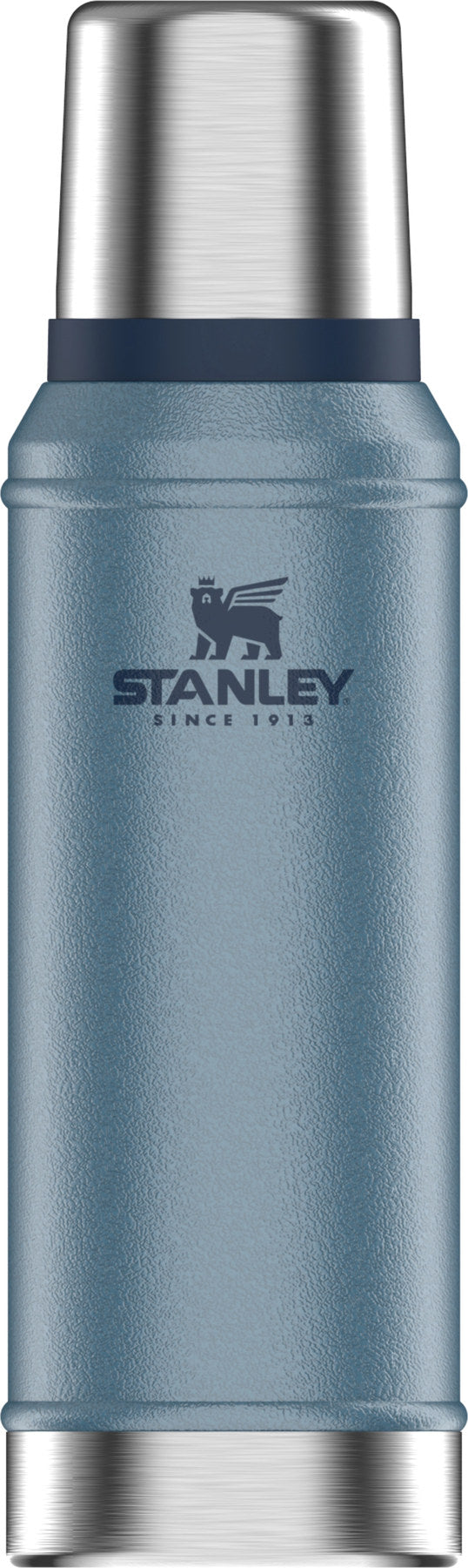 Legendary Classic Flasche 0.94l hammertone lake in Blau präsentiert im Onlineshop von KAQTU Design AG. Thermosflasche ist von Stanley