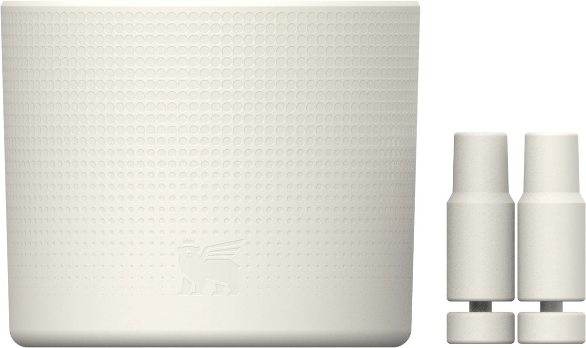 Quencher Antirutsch & Strohhalmabdeckung 1.18l cream in Beige präsentiert im Onlineshop von KAQTU Design AG. Zutaten ist von Stanley