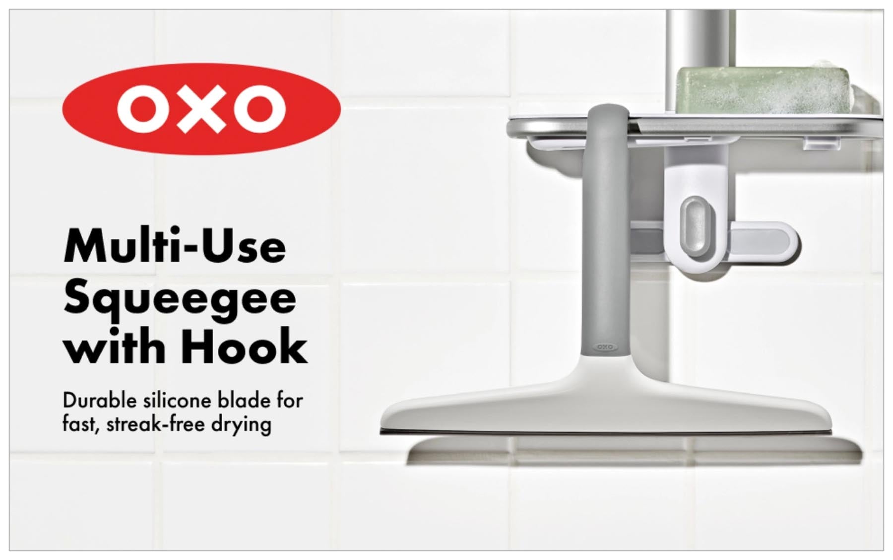 Praktischer GG Abzieher aus Aluminium mit Haken in elegantem Silber, perfekt für streifenfreies Abziehen von Wasser auf Duschflächen, von OXO.