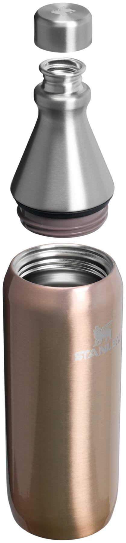 Stilvolle 0.6l Thermosflasche in schimmerndem Gold, ideal für den täglichen Gebrauch. Hält Getränke optimal temperiert, egal wo.