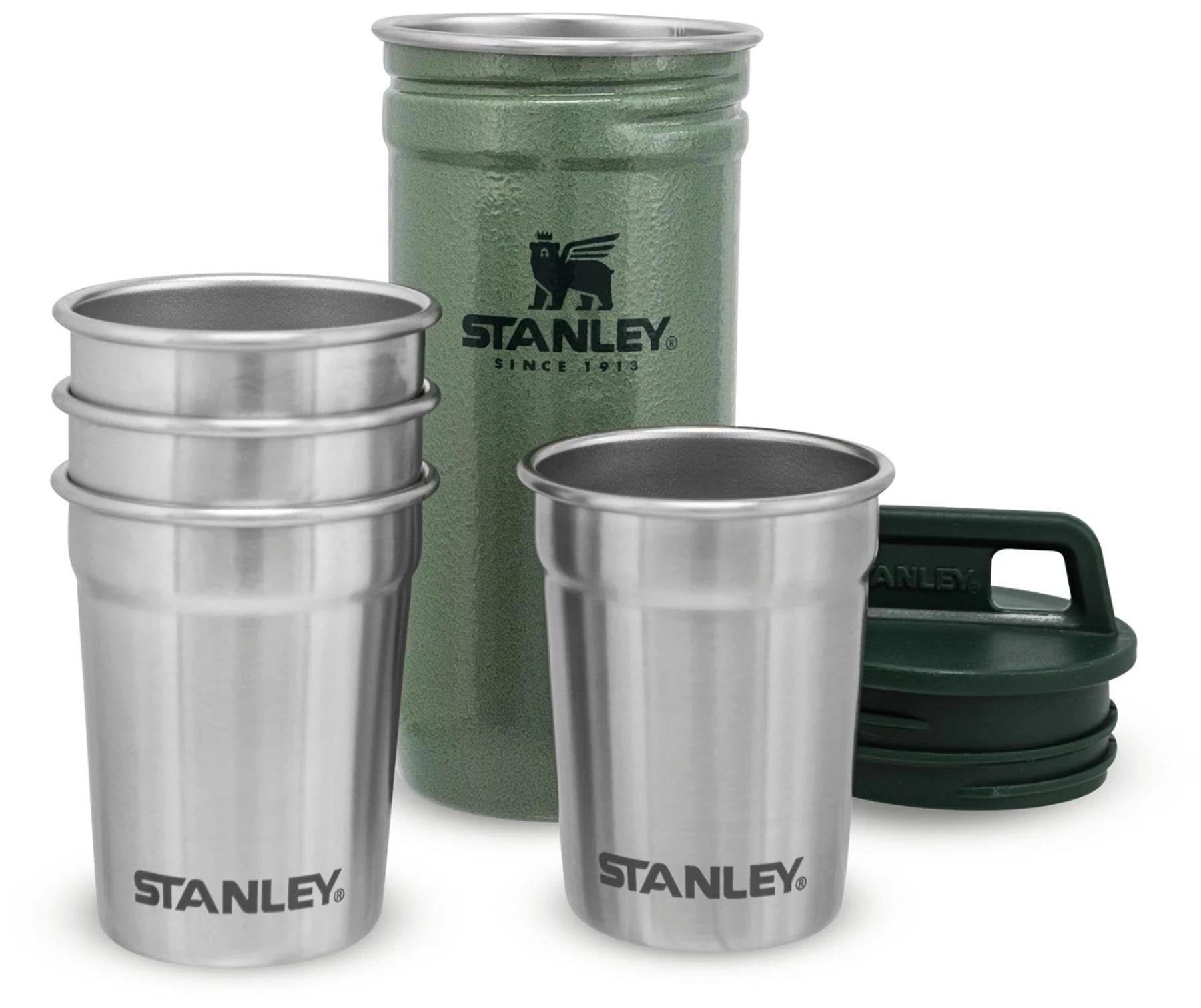 Pre-Party Shot Glas Set 0.059l hammertone green in Grün präsentiert im Onlineshop von KAQTU Design AG. Aufbewahrungsbehälter ist von Stanley