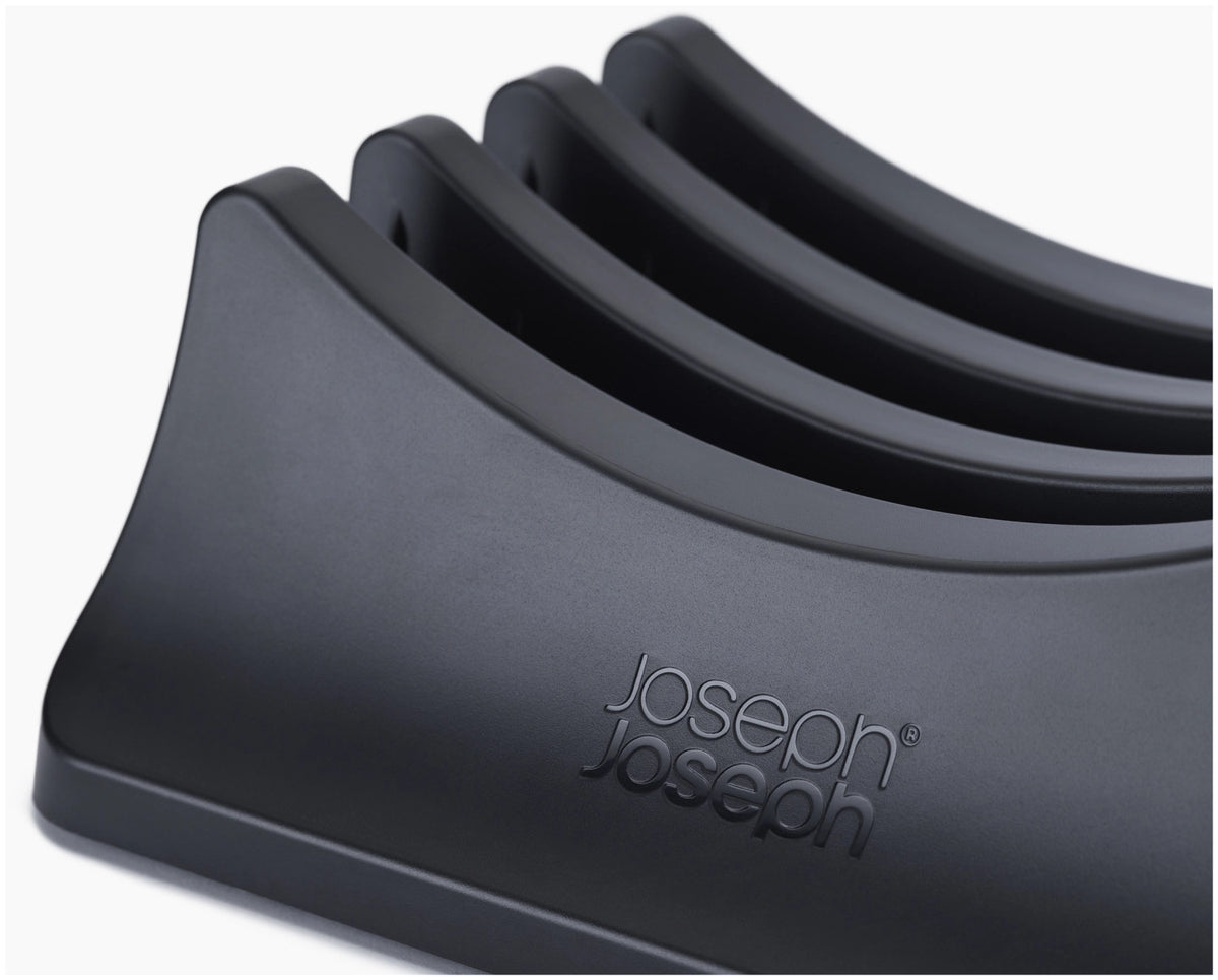 5er Set Space Steel Pfannenset Klappgriff 15+19+23+24+28cm in Silber präsentiert im Onlineshop von KAQTU Design AG. Kochtopfset ist von Joseph Joseph