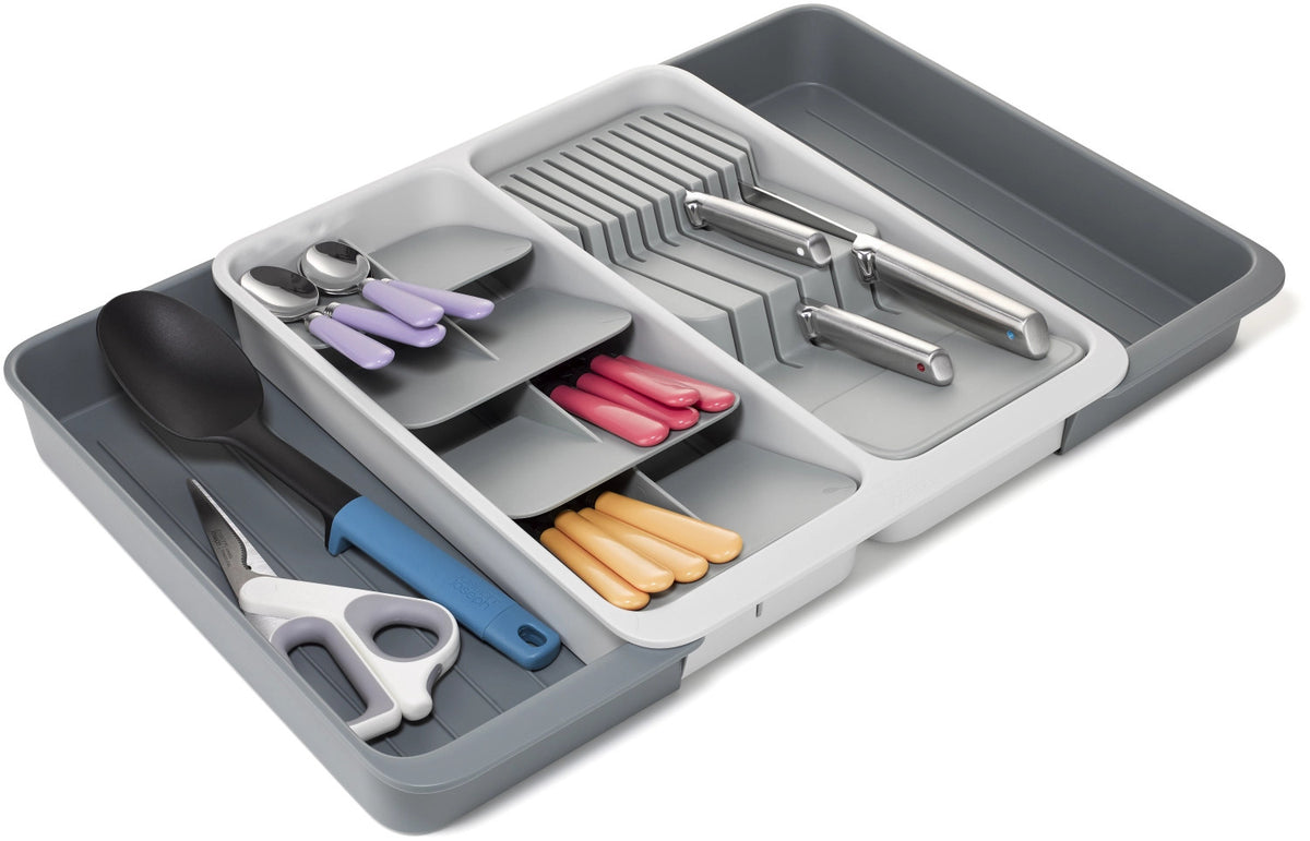 DrawerStore Besteckkasten erweiterbar aus recycl. Kunststoff in Grau präsentiert im Onlineshop von KAQTU Design AG. Besteckboxen ist von Joseph Joseph
