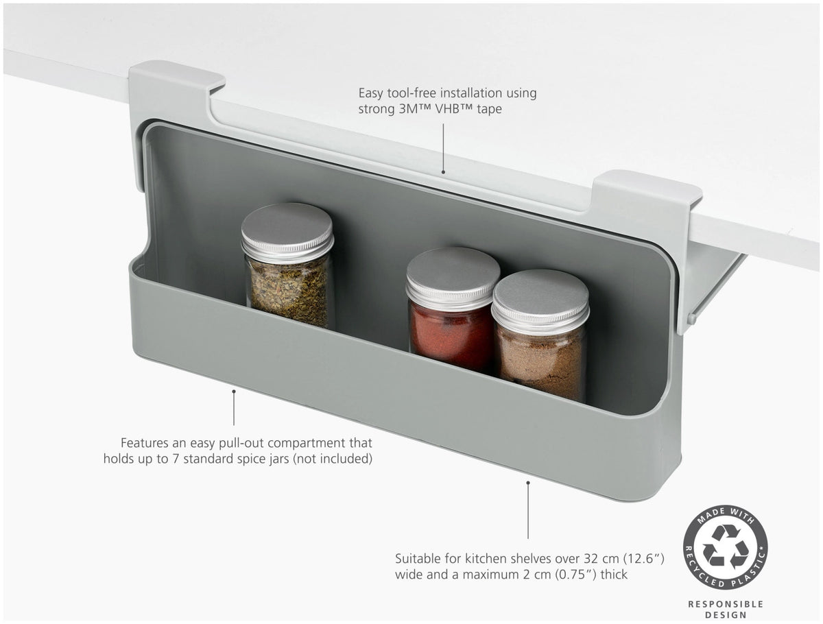 CupboardStore Unterregal für Gewürze aus recycl. Kunststoff in Grau präsentiert im Onlineshop von KAQTU Design AG. Küchenhelfer ist von Joseph Joseph