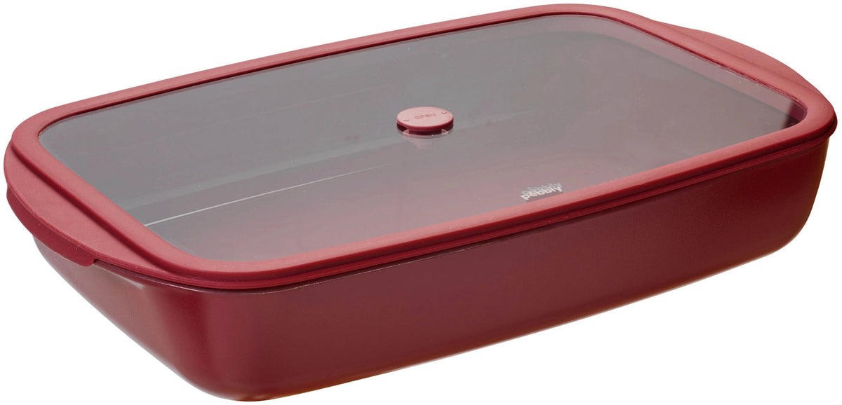 Auflaufform mit Frischhaltedeckel 3.6l 24x39cm cherry in Rot präsentiert im Onlineshop von KAQTU Design AG. Aufbewahrungsbeutel ist von Pebbly