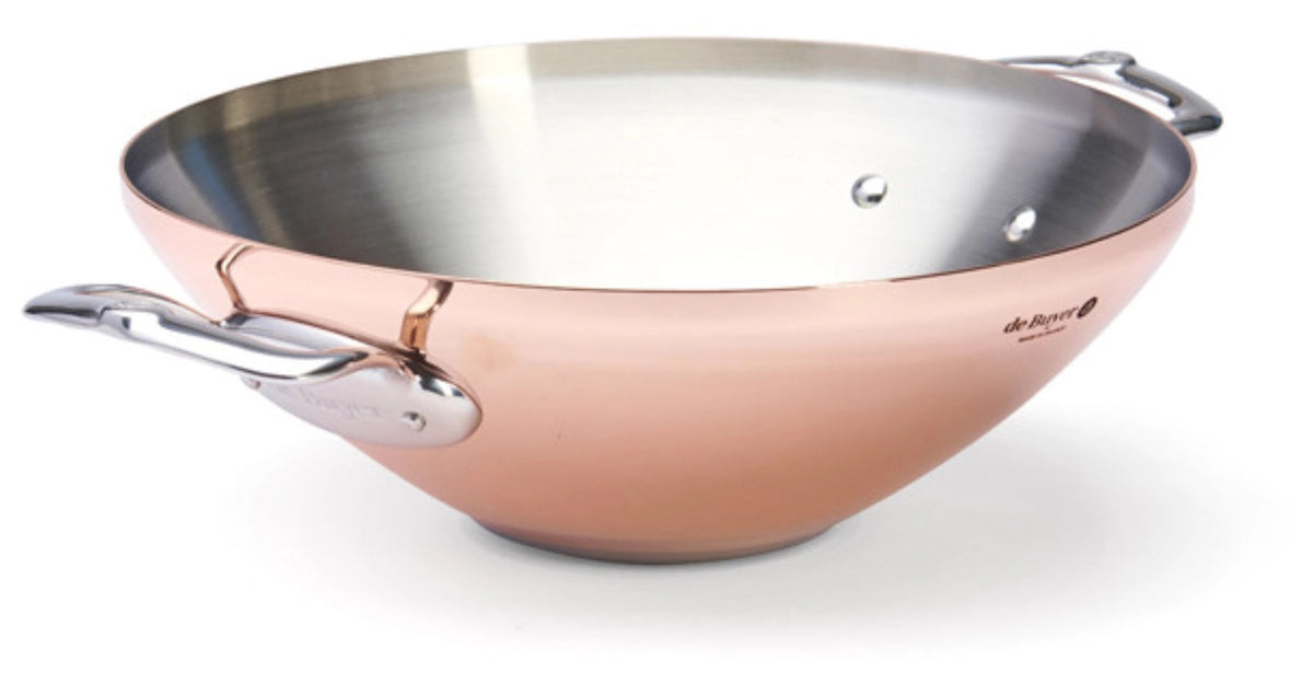 Prima Matera Wok mit 2 Griffen D32cm Kupfer in Kupfer präsentiert im Onlineshop von KAQTU Design AG. Wok Pfanne ist von de Buyer
