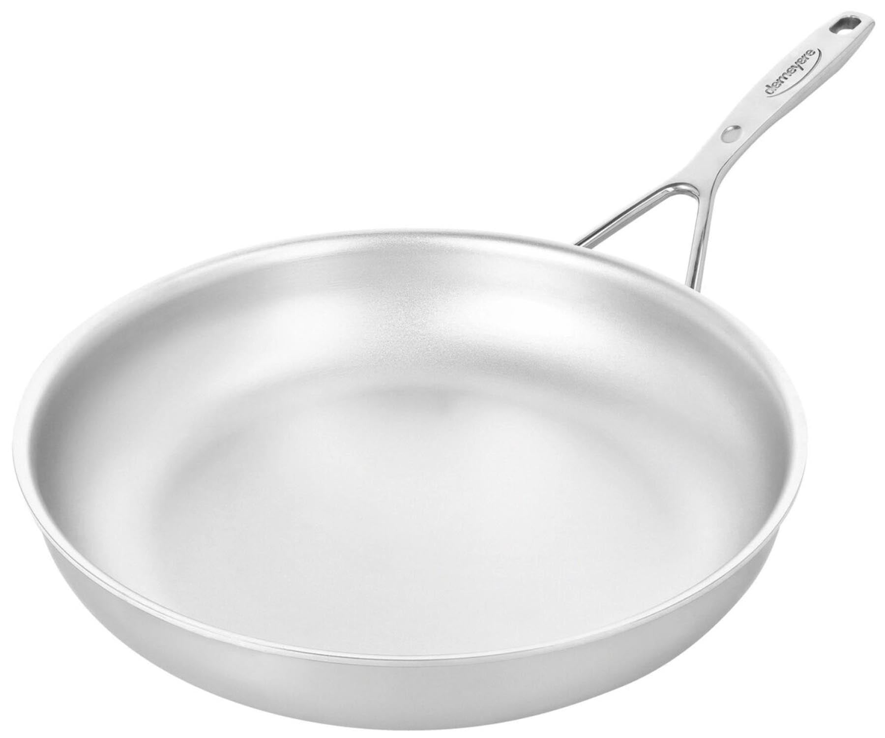 Hochwertige 28 cm Bratpfanne der Silverline 7 von Demeyere, perfekt für gesundes Kochen und mühelose Pflege durch fortschrittliche NanoTouch-Oberfläche.