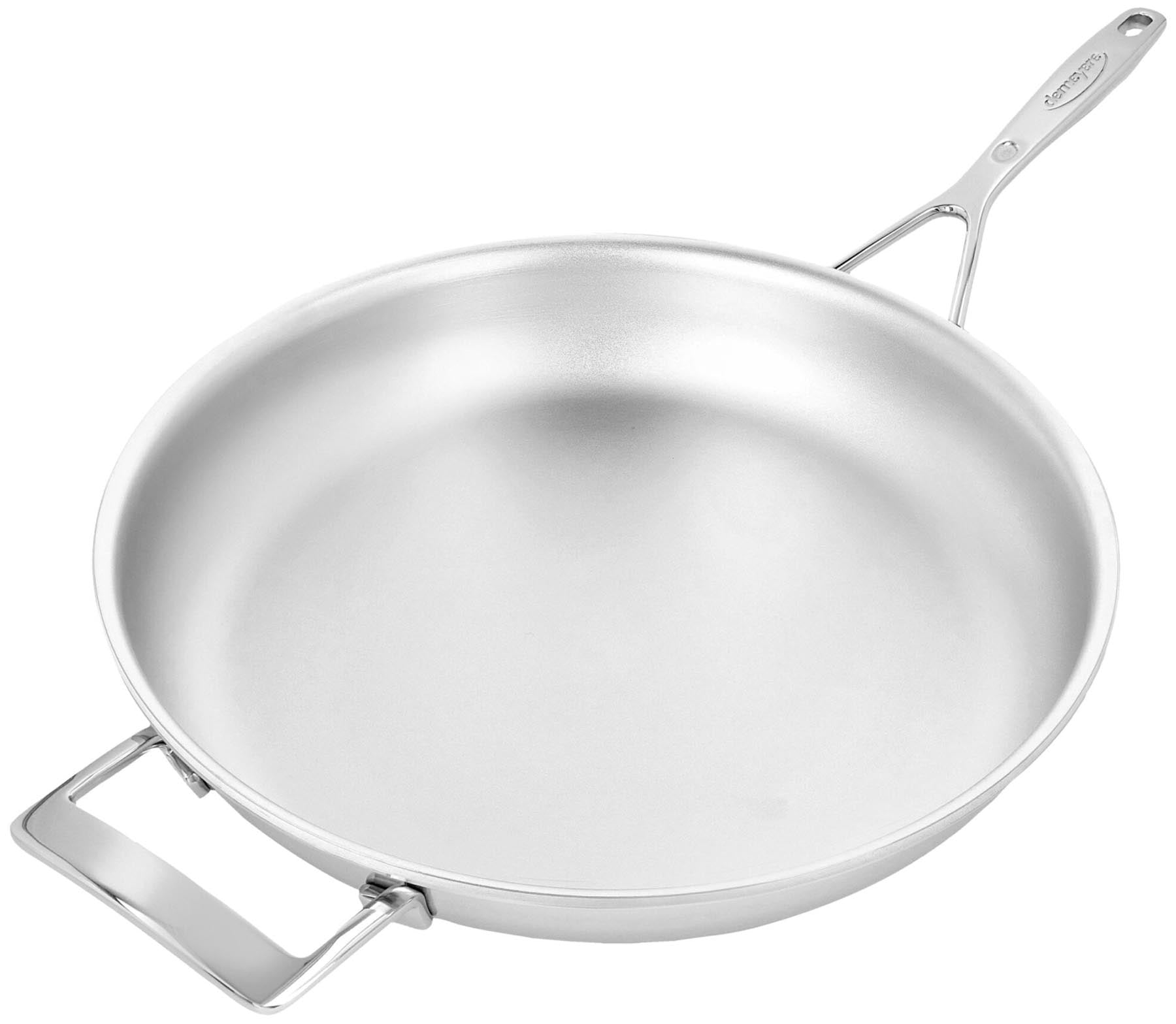 Elegante 32 cm Bratpfanne der Silverline 7 von Demeyere, ideal für gesundes Kochen mit innovativer NanoTouch-Beschichtung.