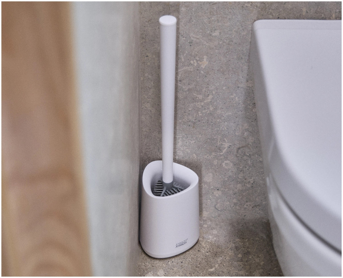 Flex 360 Lite WC Bürste weiss in Weiss präsentiert im Onlineshop von KAQTU Design AG. Toilettenbürste ist von Joseph Joseph