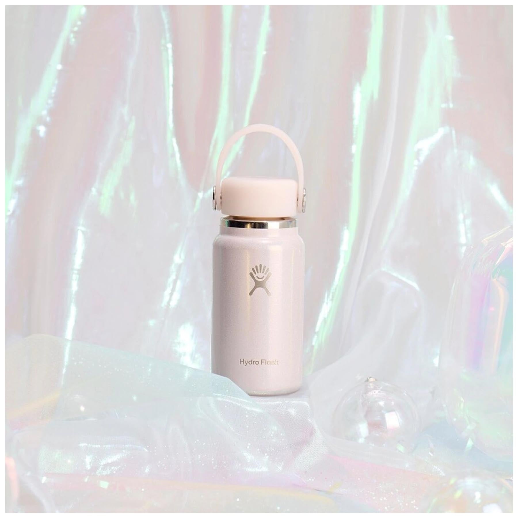 Stylische glimmer pink Trinkflasche Micro Hydro 200ml von Hydro Flask, ideal für unterwegs und perfekt für kalte Getränke.