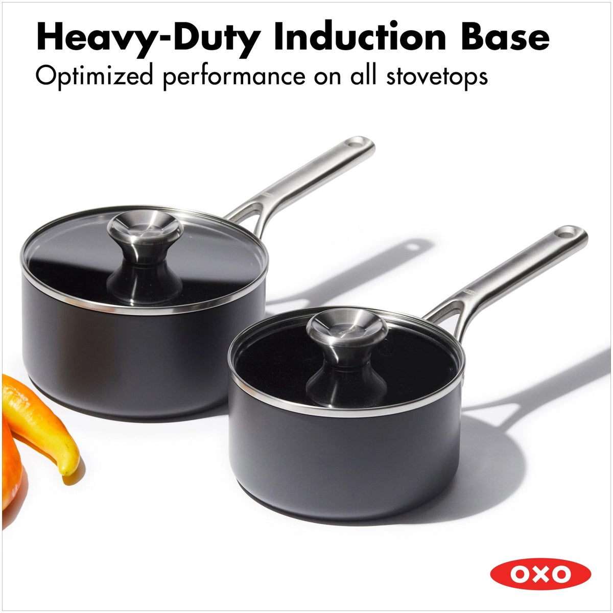 Schwarze OXO Stielkasserolle aus hart-anodisiertem Aluminium mit passendem Deckel, keramischer Antihaftbeschichtung und Induktionsboden.