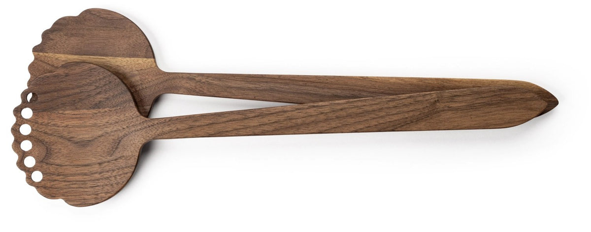 Salatbesteck aus Walnussholz in Braun mit langen Griffen und grosser Laffe, Länge 32.5cm, von Continenta, seidig geöltes Finish.