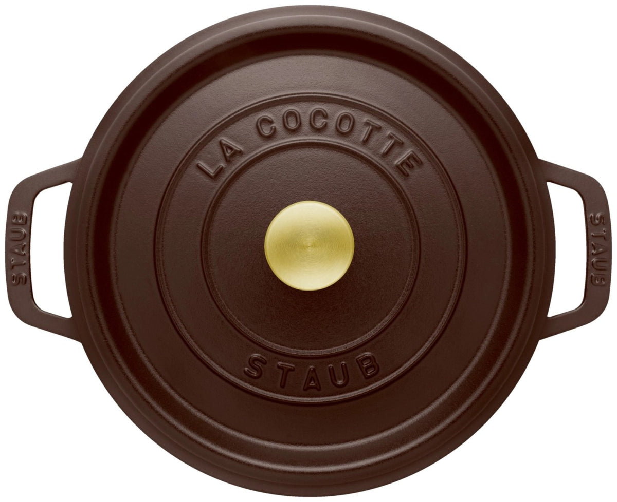 Runde Cocotte aus braunem Gusseisen mit Deckel, Farbton Chocolat, Fassungsvermögen 2.6 Liter, Hersteller Staub.