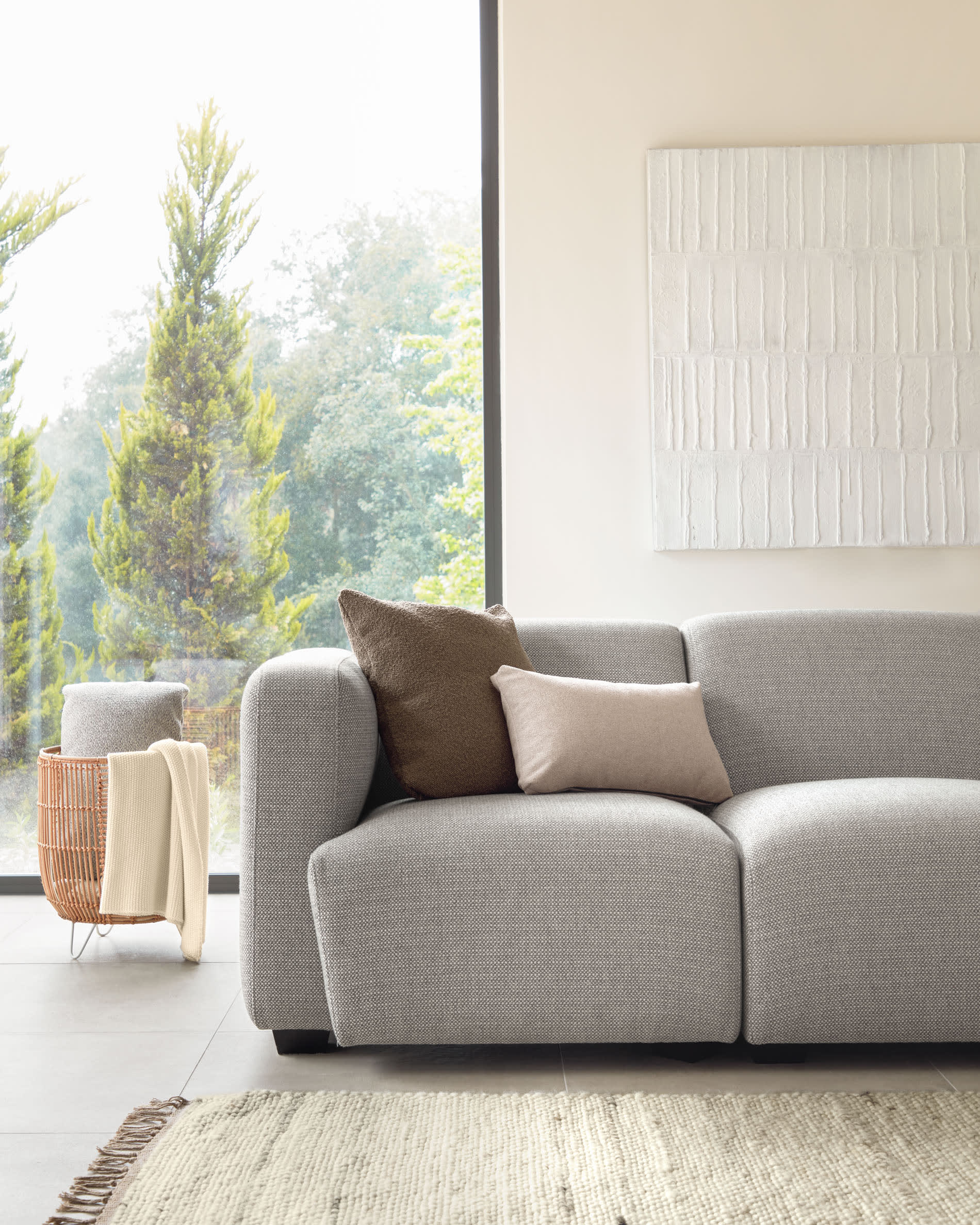 Beiger Kissenbezug Galene 30x50 cm von Kave Home, ideal für zeitgemässe Einrichtung und geschmackvolle Akzente im Wohnbereich.