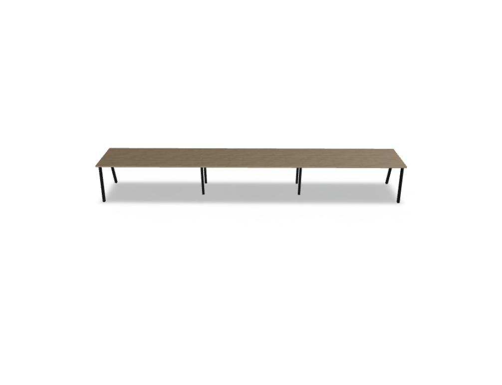 Schreibtisch Ogi M von Mdd mit Tischplatte in Honigeiche und schwarzem Metallgestell im 40x40 mm Profil, schräge Beine.