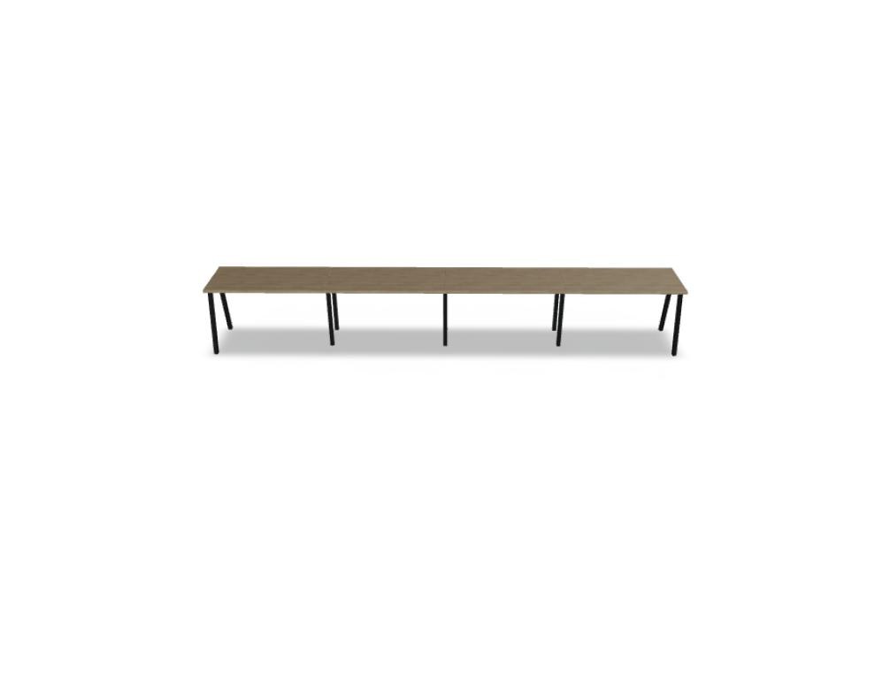 Schreibtisch Ogi M von Mdd mit Tischplatte in Honigeiche und schwarzem Metallgestell im 40x40 mm Profil, schräge Beine.