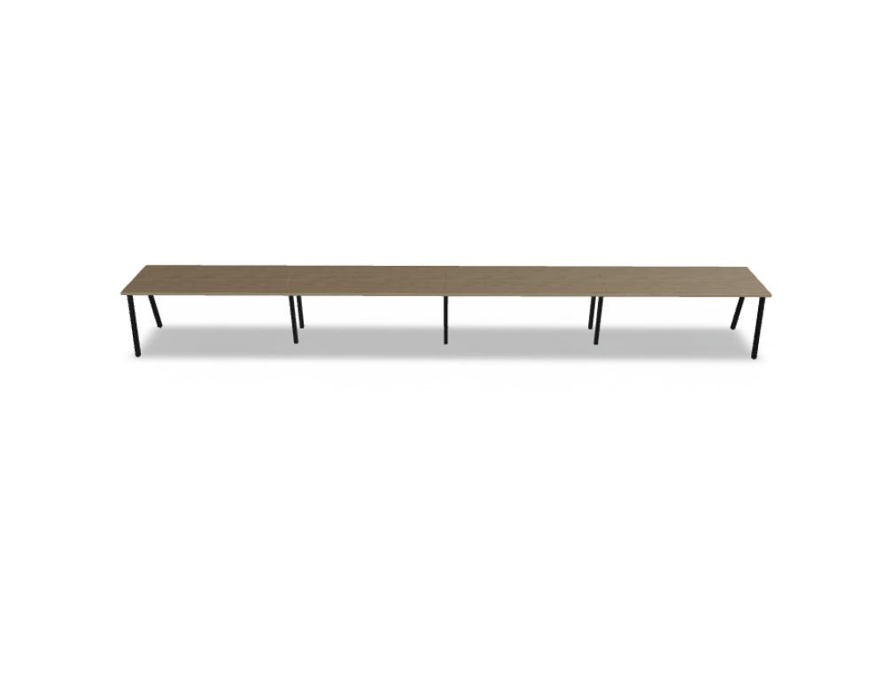 Schreibtisch Ogi M von Mdd mit Tischplatte in Honigeiche und schwarzem Metallgestell im 40x40 mm Profil, schräge Beine.