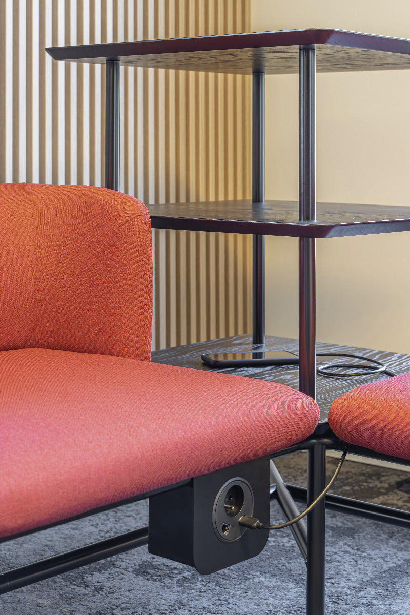 Modernes und flexibles Sitzsystem Agora AR05 von MDD, perfekt für kreative Raumkonzepte und komfortable Entspannung.