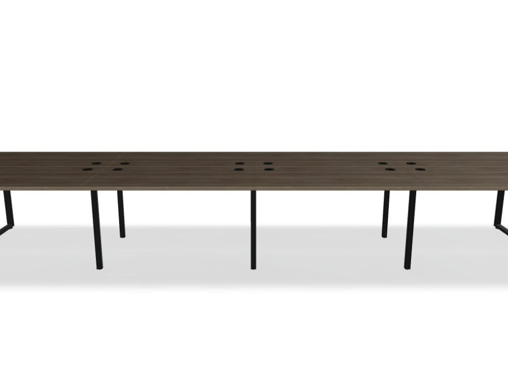 Doppelschreibtisch Ogi Q Bench mit Tischplatte in Honigeiche und schwarzem, pulverbeschichtetem Metallgestell, Ansicht von vorne.