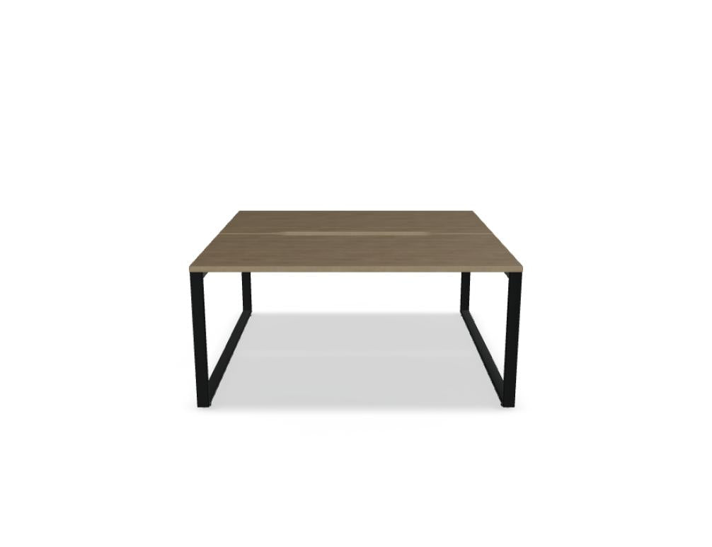 Ogi Q Bench BOQ34 Doppelschreibtisch von Mdd mit klarer Linienführung, geteilter Arbeitsfläche und modernem Metallgestell fürs Büro