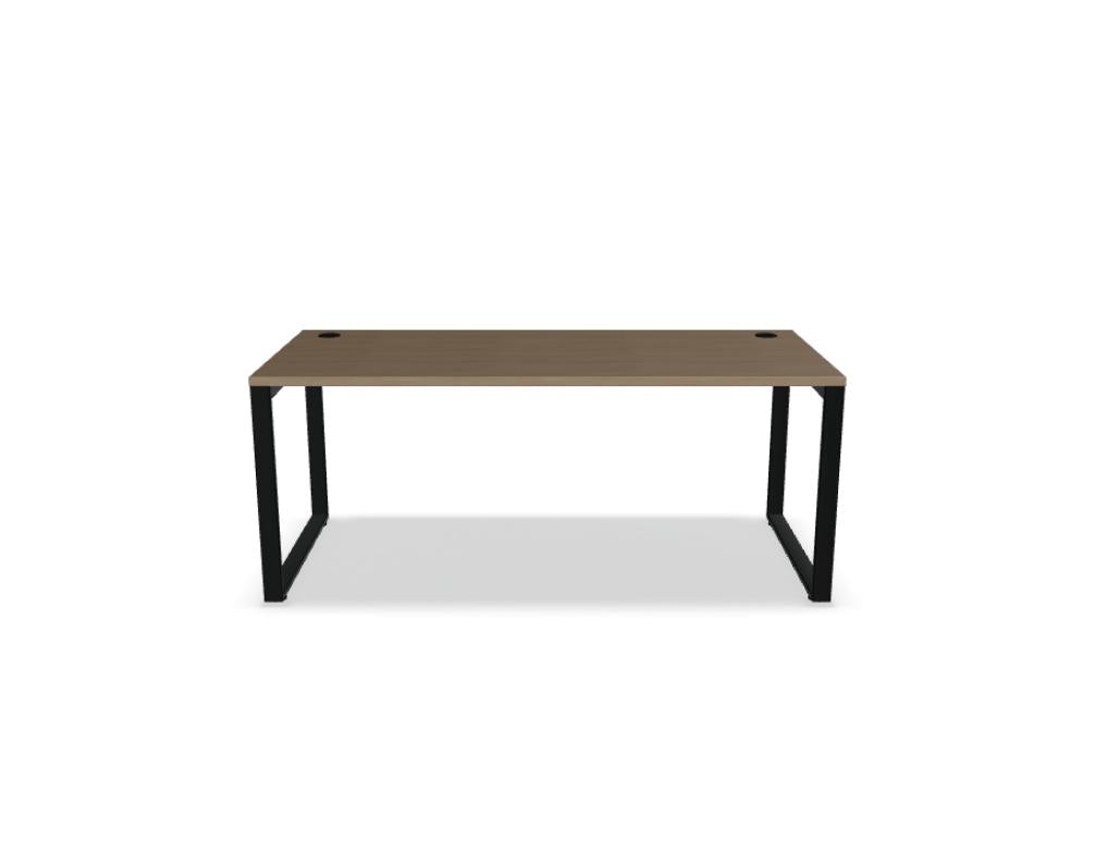 Ogi Q BOQ05 Schreibtisch aus der Mdd-Kollektion, rechteckige Arbeitsfläche, schlankes Design, helles Holzfinish, robuste Metallbeine, ideal für Büro oder Home-Office