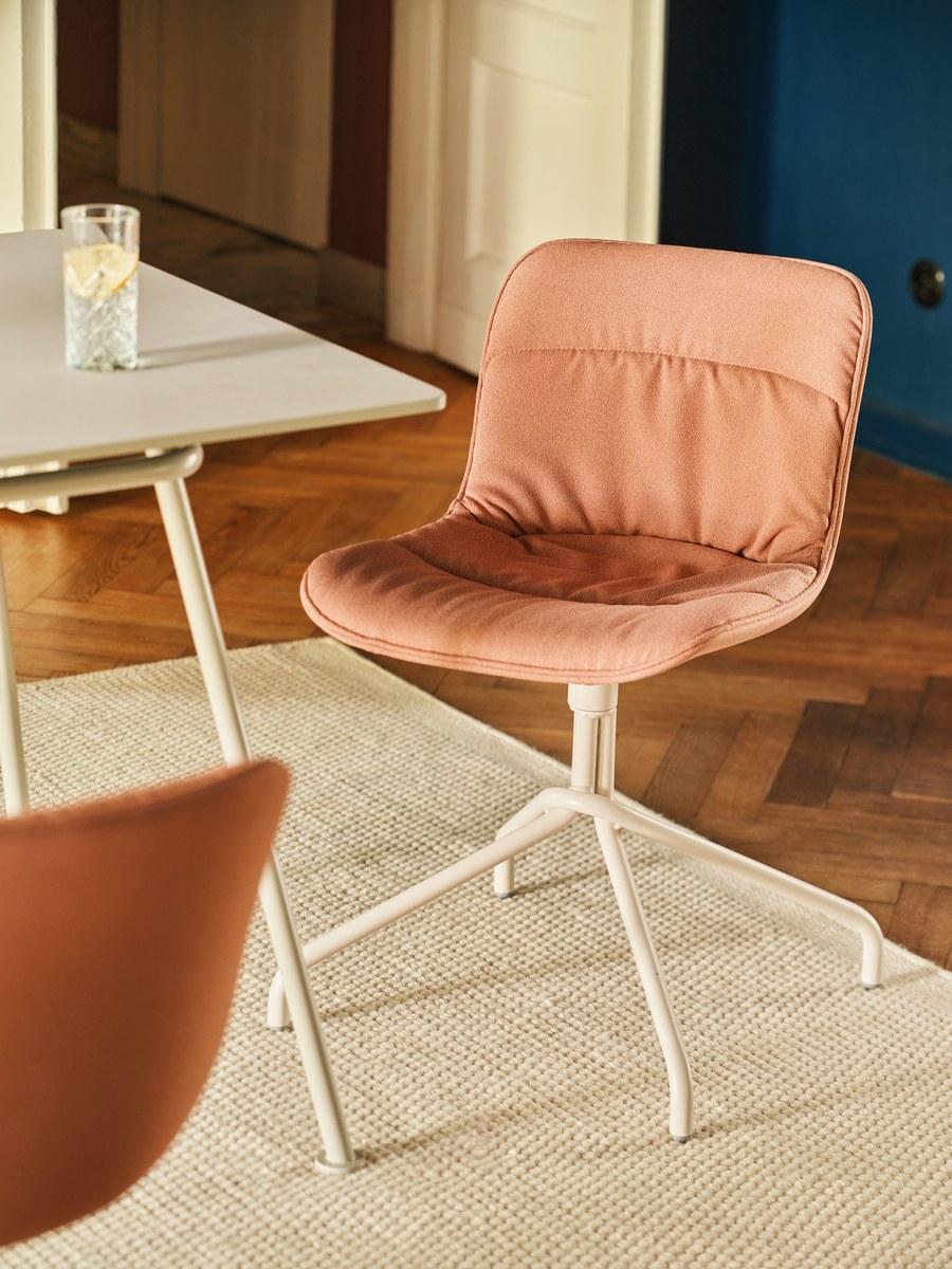 Baltic 2 Soft Duo BLK5P13K - Stuhl Drehbasis in Beige präsentiert im Onlineshop von KAQTU Design AG. Drehstuhl ist von Mdd