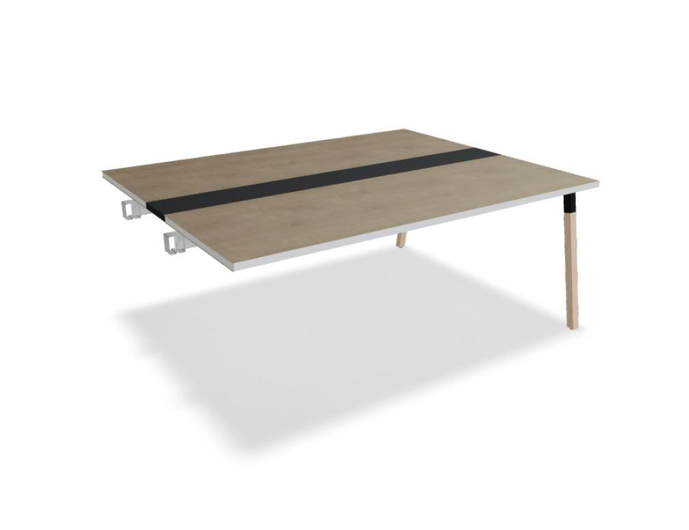 Konferenztisch Ogi W von Mdd mit Tischplatte in Honigeiche, Holzbeinen in Naturesche und schwarzem Metallgestell im Büro.